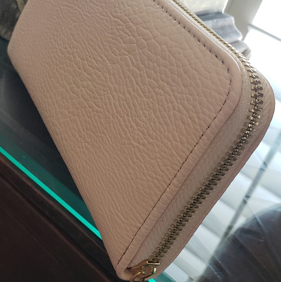 Wallet - Picture 1 of 3